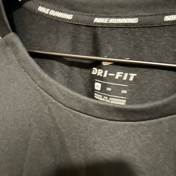 Men’s Nike Dri-Fit Shirt - Picture 2 of 3